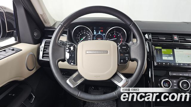 Land Rover Discovery 2020 — photo 19