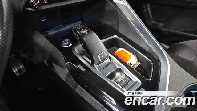 Peugeot 3008 2019 — photo 12