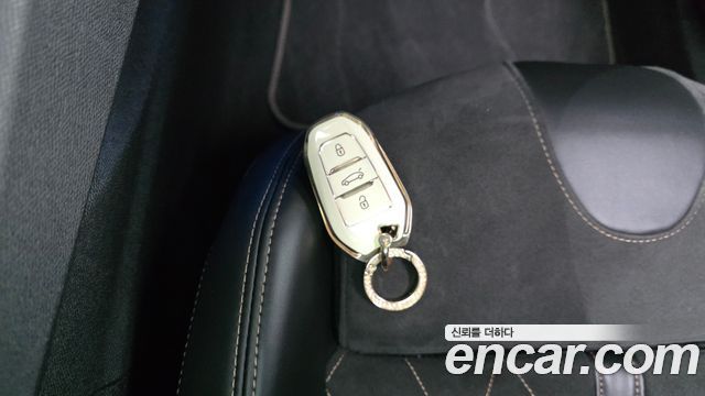 Peugeot 3008 2019 — photo 22