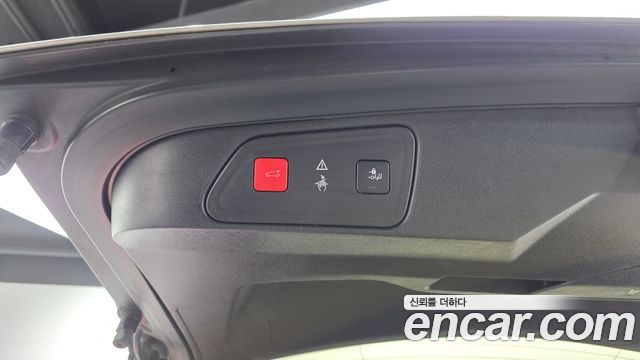 Peugeot 3008 2019 — photo 25