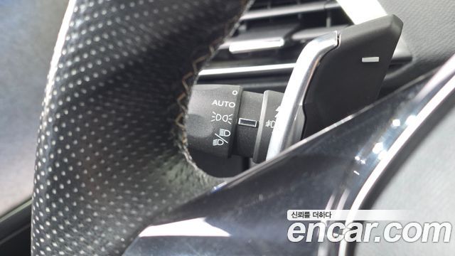 Peugeot 3008 2019 — photo 33