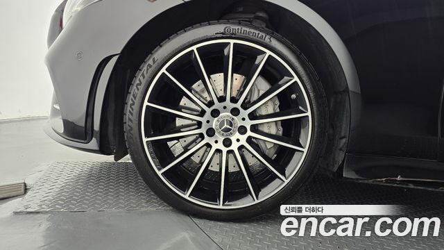 Mercedes-Benz CLS-Class 2019 — photo 5