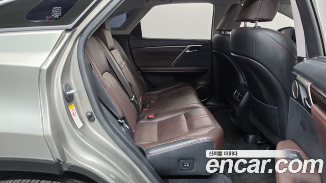 Lexus RX 2017 — photo 17