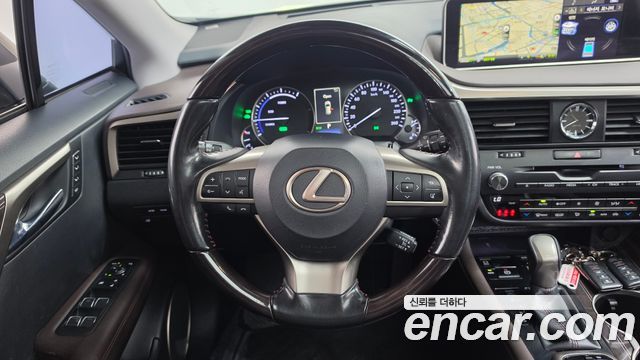 Lexus RX 2017 — photo 19