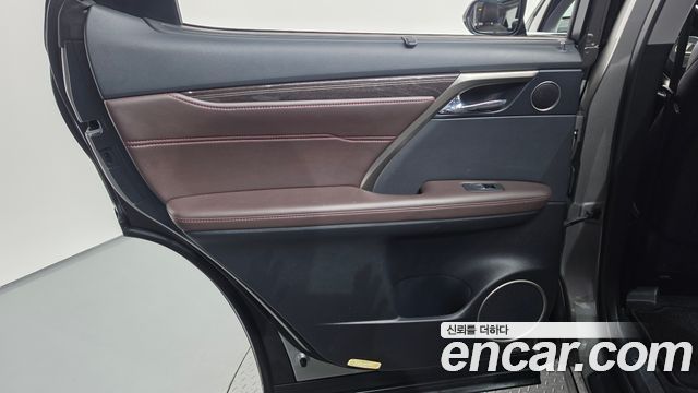 Lexus RX 2017 — photo 15