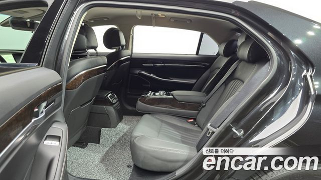 Genesis G90 2019 — photo 17