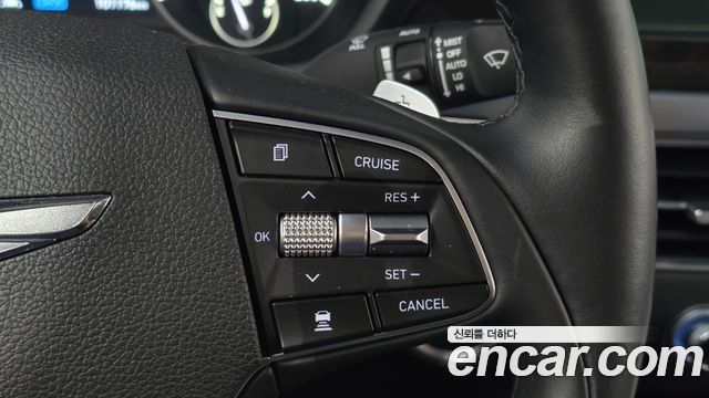 Genesis G90 2019 — photo 20