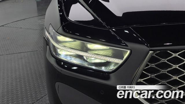 Genesis G90 2019 — photo 8