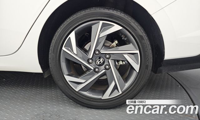 Hyundai AVANTE 2024 — photo 7