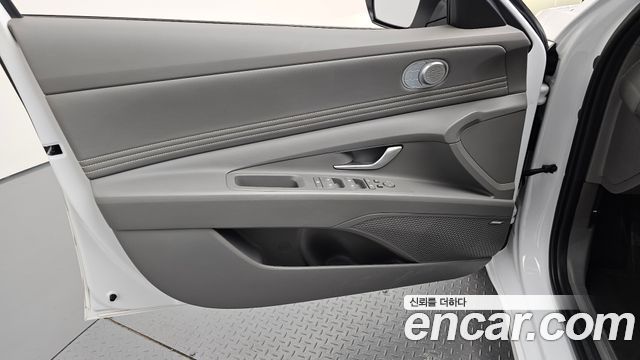Hyundai AVANTE 2024 — photo 14