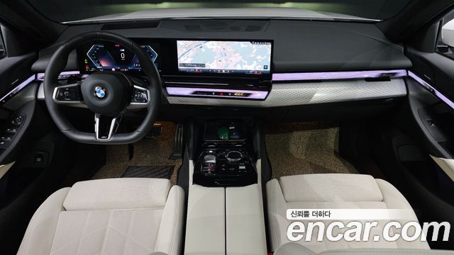 BMW 5-Series 2025 — photo 10