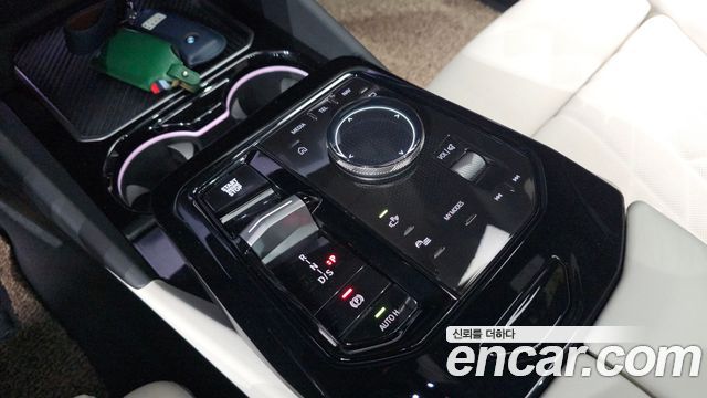 BMW 5-Series 2025 — photo 12