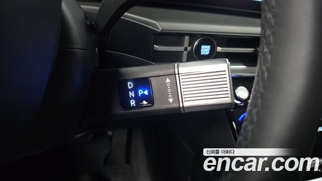 Hyundai Santafe 2025 — photo 12