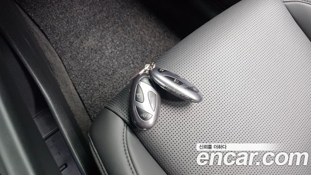 Hyundai Santafe 2025 — photo 21