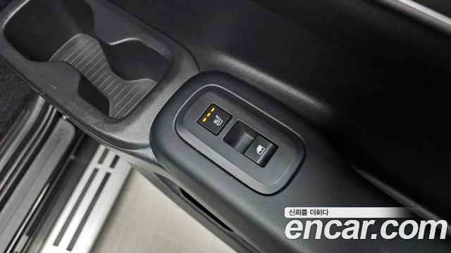 Hyundai Santafe 2025 — photo 28