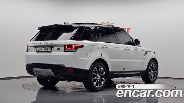 Land Rover Range Rover Sport 2017 — photo 2