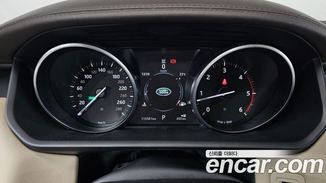 Land Rover Range Rover Sport 2017 — photo 11