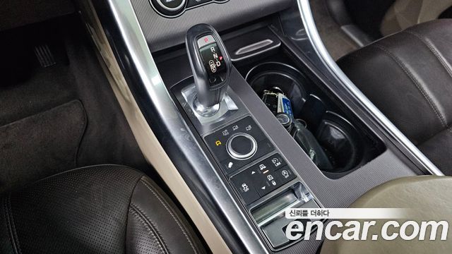 Land Rover Range Rover Sport 2017 — photo 12