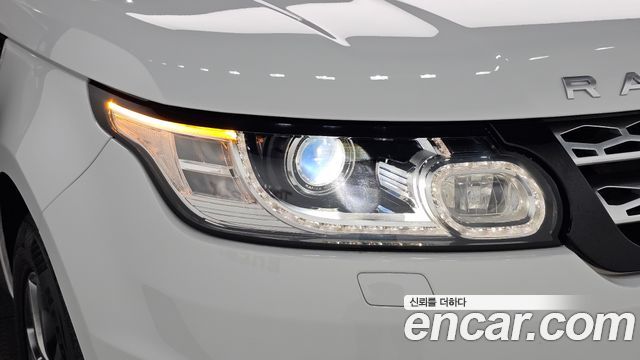Land Rover Range Rover Sport 2017 — photo 8