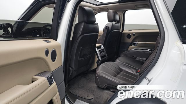 Land Rover Range Rover Sport 2017 — photo 16