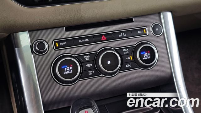 Land Rover Range Rover Sport 2017 — photo 30