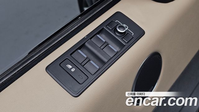 Land Rover Range Rover Sport 2017 — photo 32
