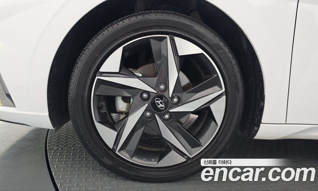 Hyundai AVANTE 2023 — photo 5