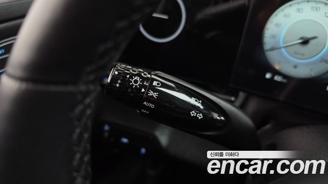Hyundai AVANTE 2023 — photo 28