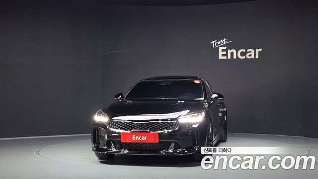 Kia Stinger 2023 — photo 3