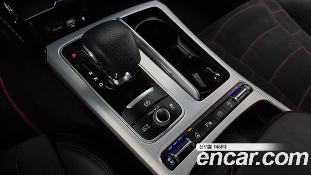 Kia Stinger 2023 — photo 12