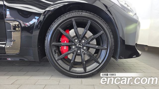 Kia Stinger 2023 — photo 7