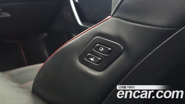 Kia Stinger 2023 — photo 30
