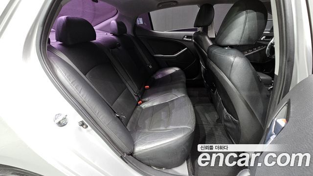 Kia K5 2014 — photo 12