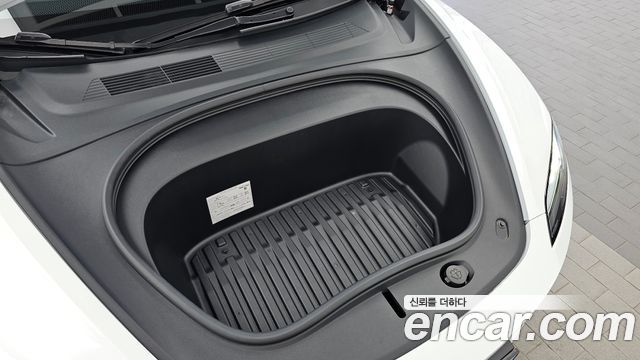 Tesla Model 3 2026 — photo 6
