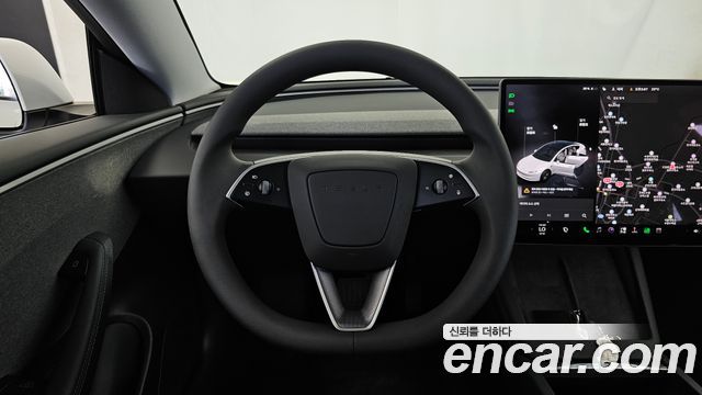 Tesla Model 3 2026 — photo 19