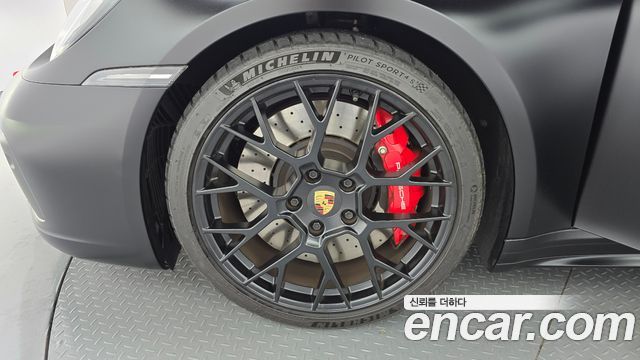 Porsche 911 2024 — photo 5