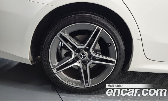 Mercedes-Benz CLS-Class 2019 — photo 5