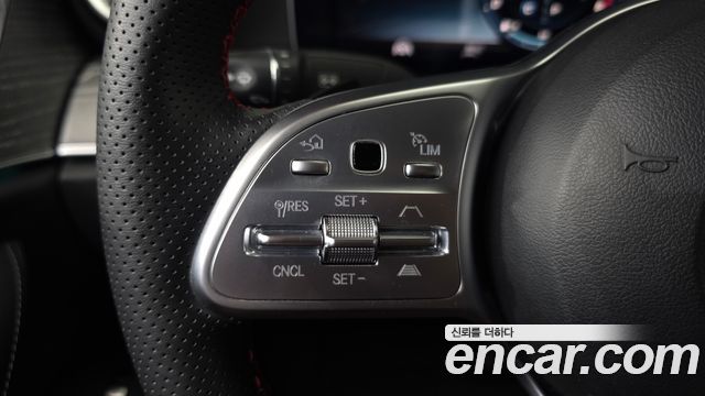Mercedes-Benz CLS-Class 2019 — photo 23