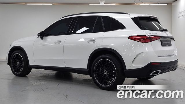 Mercedes-Benz GLC-Class 2026 — photo 2