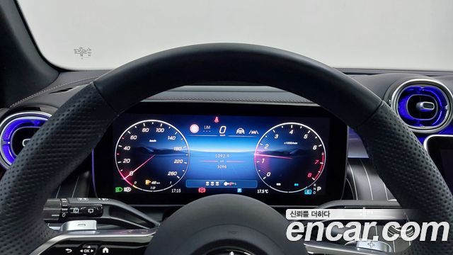 Mercedes-Benz GLC-Class 2026 — photo 8