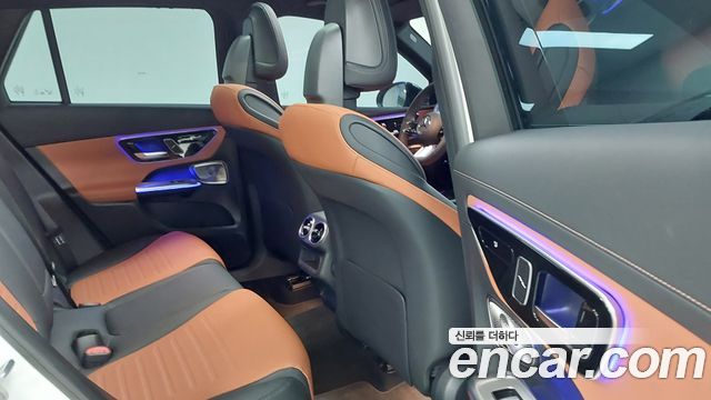 Mercedes-Benz GLC-Class 2026 — photo 10