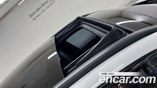 Mercedes-Benz GLC-Class 2026 — photo 11