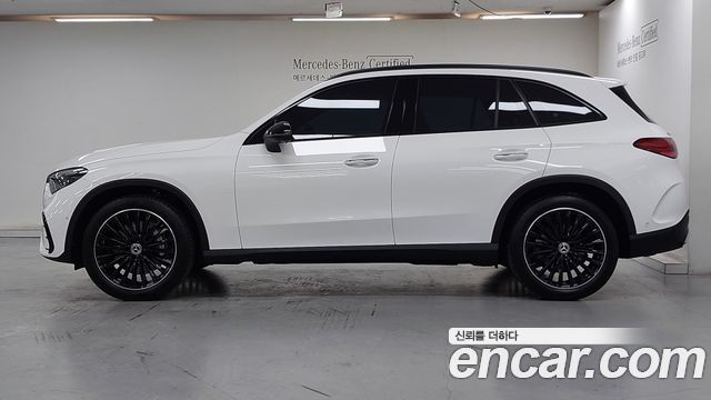 Mercedes-Benz GLC-Class 2026 — photo 16
