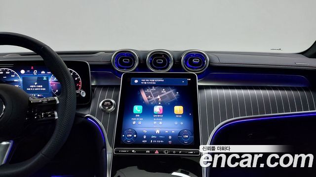 Mercedes-Benz GLC-Class 2026 — photo 19