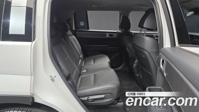 Hyundai Santafe 2024 — photo 18