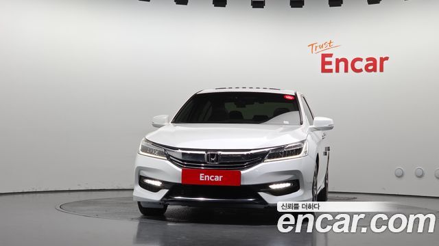 Honda Accord 2016 — photo 3