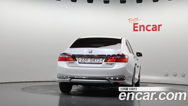 Honda Accord 2016 — photo 4