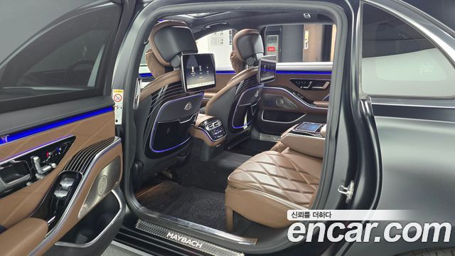 Mercedes-Benz S-Class 2022 — photo 11