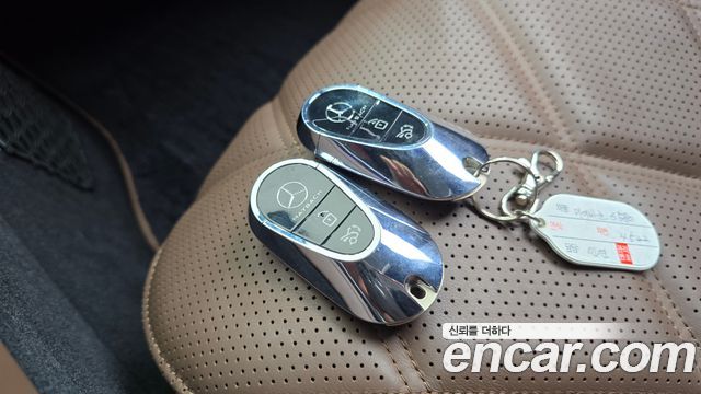 Mercedes-Benz S-Class 2022 — photo 15