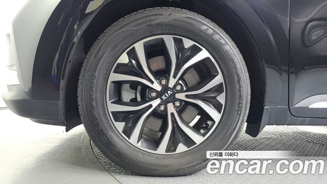 Kia Canival 2021 — photo 5